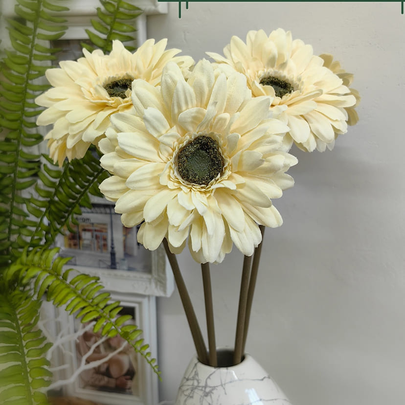 Искусственные цветы в Чапаевске | Цветок искусственный «Гербера», молочно-персиковая, одиночный