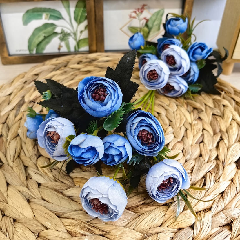 Искусственные цветы в Чапаевске | Цветы искусственные «Камелии», голубые, букет