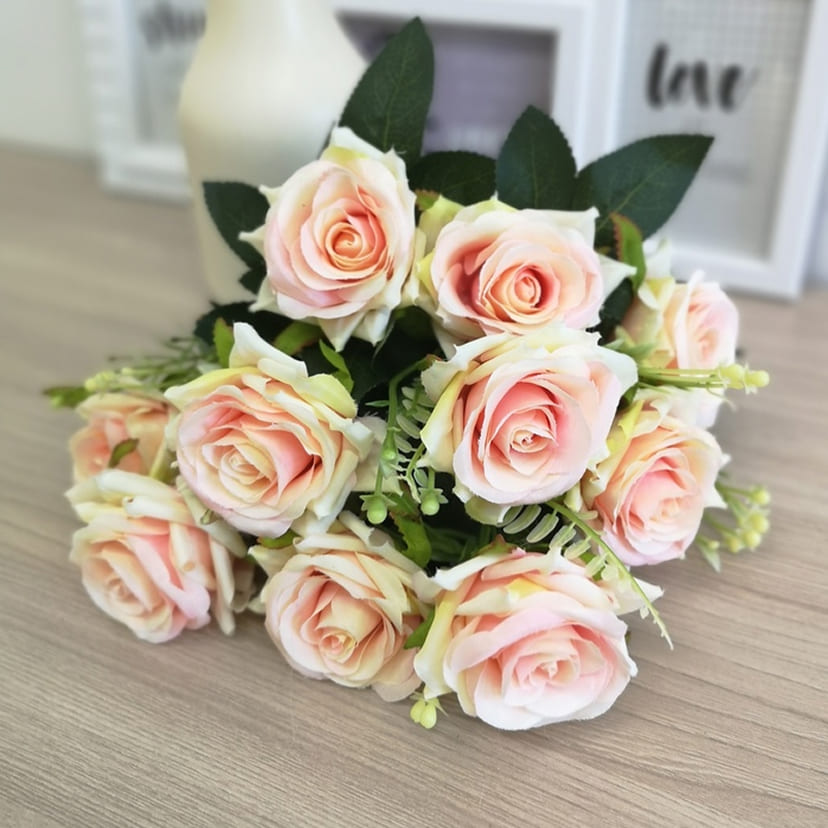 Искусственные цветы в Чапаевске | Цветы искусственные «Розы острые», розовато-молочные, букет