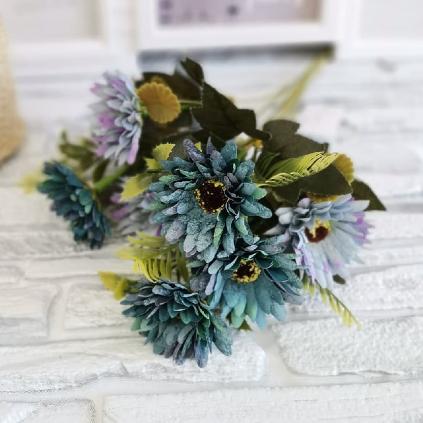 Искусственные цветы в Чапаевске | Цветы искусственные «Ромашки», фиолетово-голубые, букет